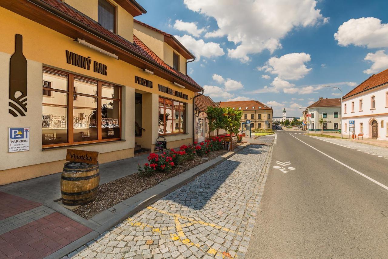 Penzion&Vinný bar Régio Kyjov  Esterno foto